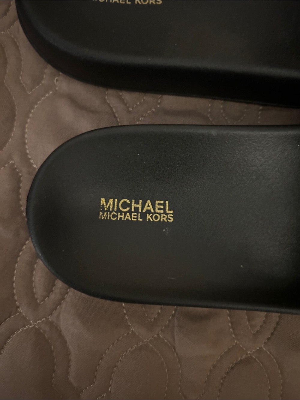 Michael Kors size 7 women’s Brown & Black MK Logo Slide Sandals - Picture 2 of 4